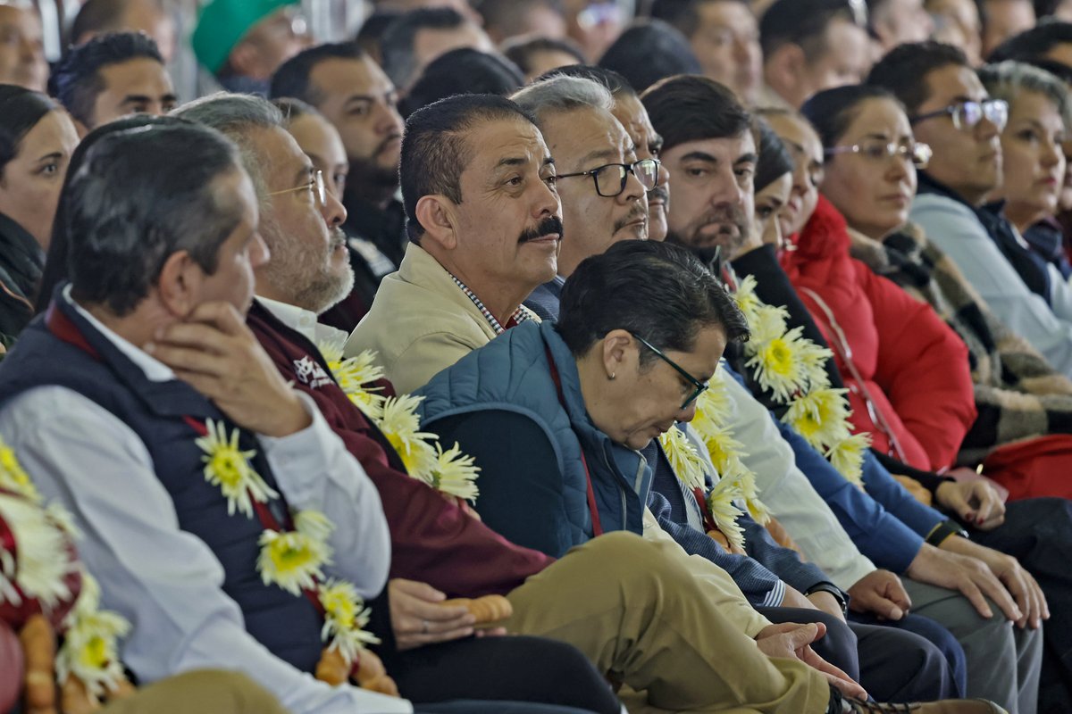 secti_edomex's tweet photo. En este espacio se compartieron acciones y temas relevantes del sector educativo para fortalecer las comunidades de aprendizaje en la región.

#ElPoderDeServir https://t.co/OCK4hSBiDy
