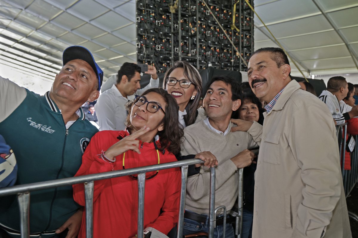 secti_edomex's tweet photo. En este espacio se compartieron acciones y temas relevantes del sector educativo para fortalecer las comunidades de aprendizaje en la región.

#ElPoderDeServir https://t.co/OCK4hSBiDy