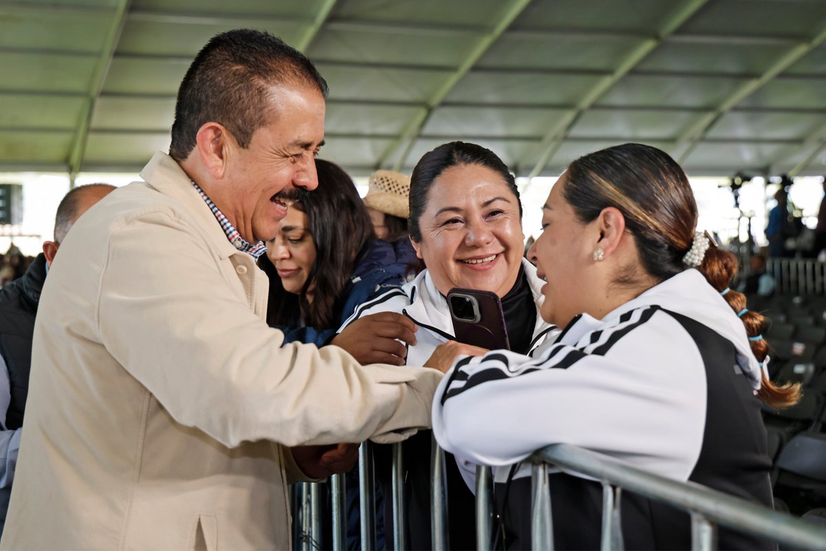 secti_edomex's tweet photo. En este espacio se compartieron acciones y temas relevantes del sector educativo para fortalecer las comunidades de aprendizaje en la región.

#ElPoderDeServir https://t.co/OCK4hSBiDy