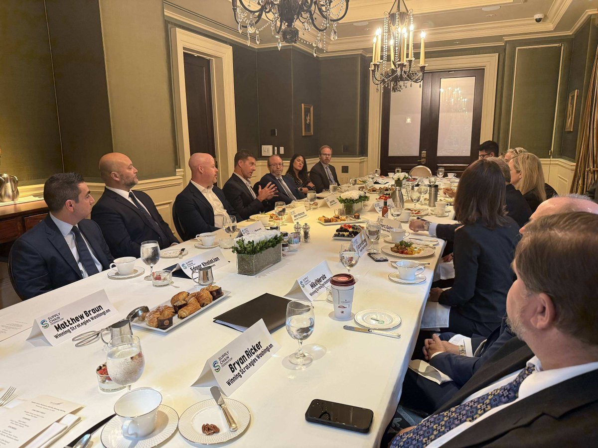 WSWDC's tweet photo. WSW helped @supplychainfed to host a fly-in of SCF members from across the US to meet with Members of Congress and staff, seeking action on Surface Transportation Reauthorization, WRDA, CORCA, and policies to ensure the smooth flow of goods in communities nationwide. https://t.co/NLqD2ys8N9