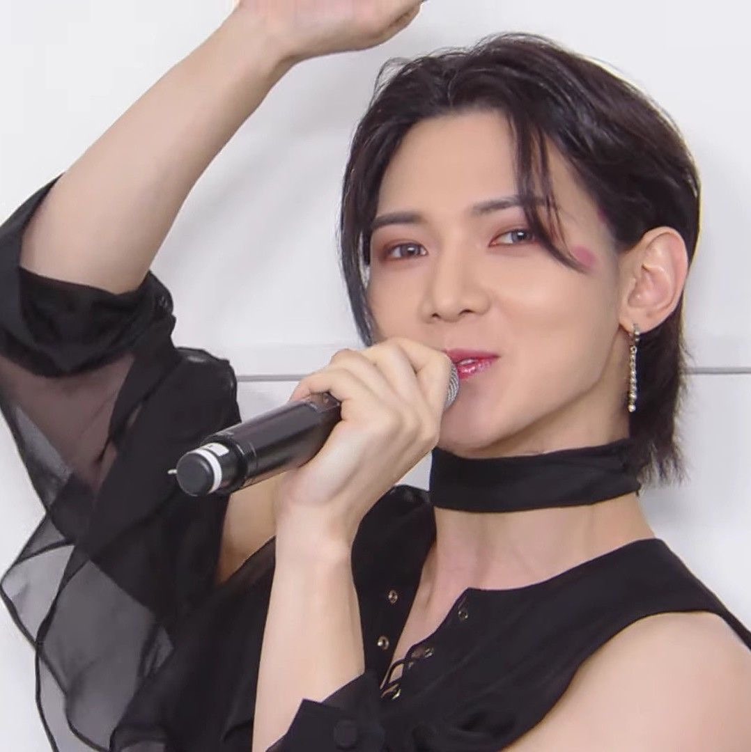 lov4evas's tweet photo. halazia yeosang you will always be famous ♡ https://t.co/zHs1YiJNrc