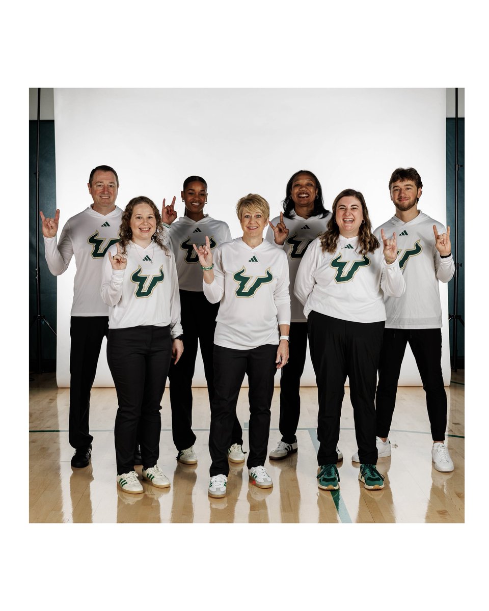 USFWBB's tweet photo. Happy National Coaches Day 😄 https://t.co/ysUpXJFCbA