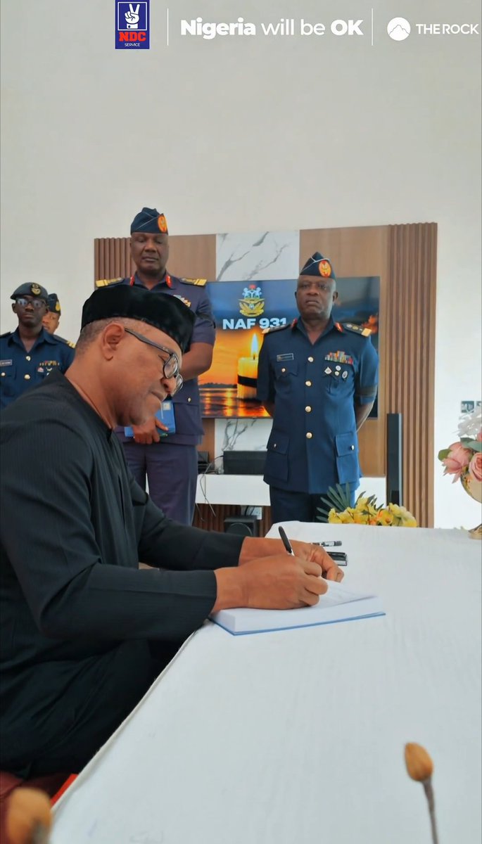 kcemenikex's tweet photo. THE PRESENT PRESIDENT 

THE PRESIDENT THAT WILL BE PRESENT

🇳🇬🇳🇬🇳🇬 https://t.co/UgWbSyWTRu