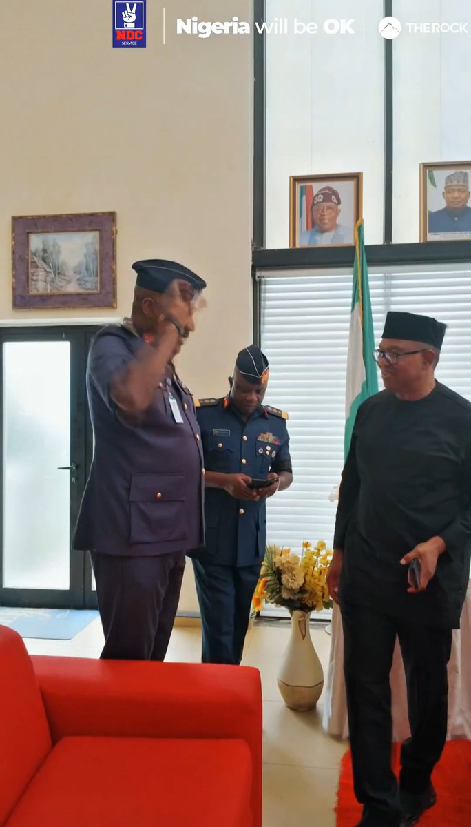 kcemenikex's tweet photo. THE PRESENT PRESIDENT 

THE PRESIDENT THAT WILL BE PRESENT

🇳🇬🇳🇬🇳🇬 https://t.co/UgWbSyWTRu
