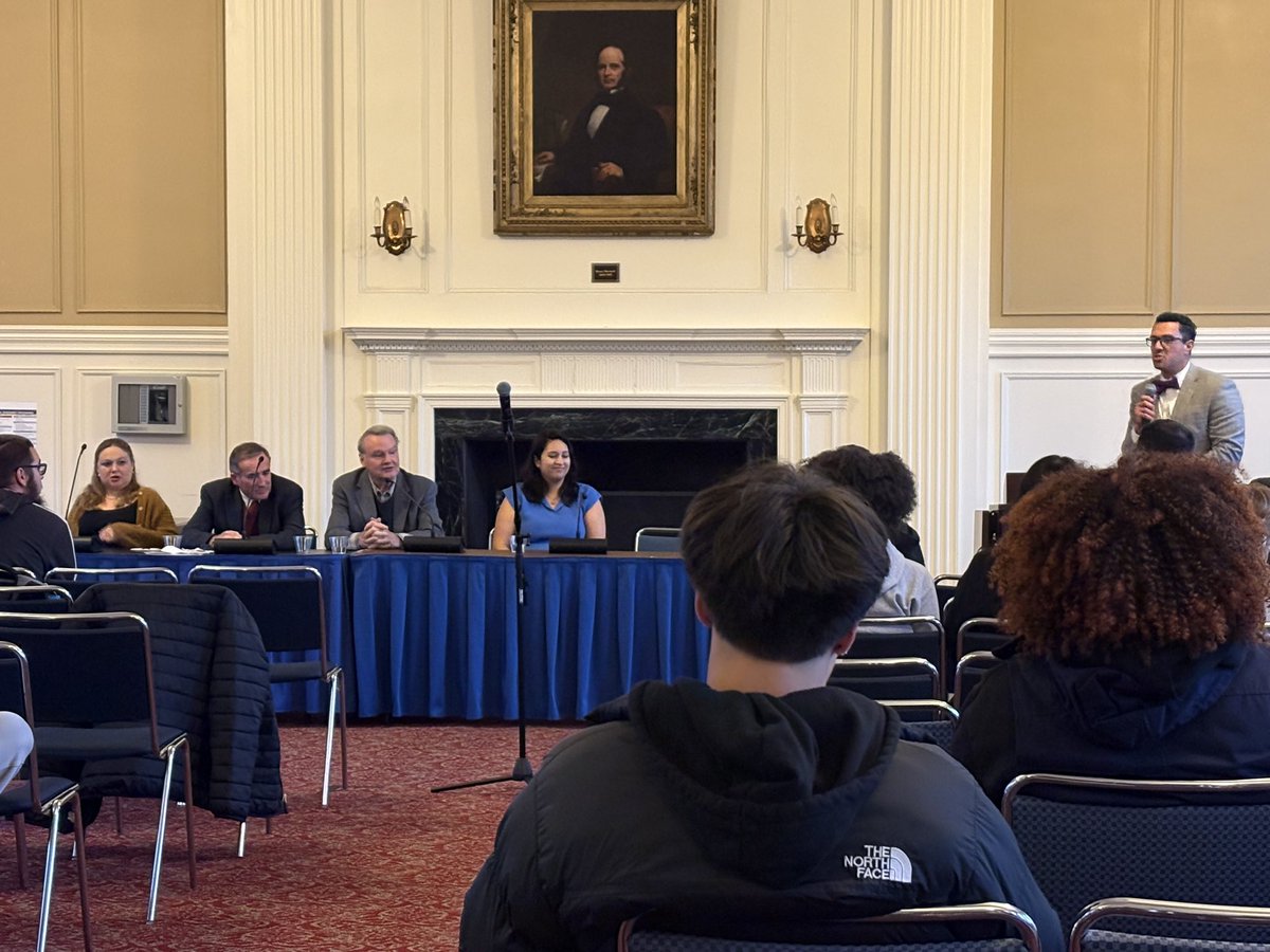 CCSUNEWSTV's tweet photo. It's #NewsEngagementday and @CCSUJournalism is celebrating the day with an esteemed panel of journalists moderated by @Reporter_Savino @AEJMC @ccsu https://t.co/4XShGPlEfn