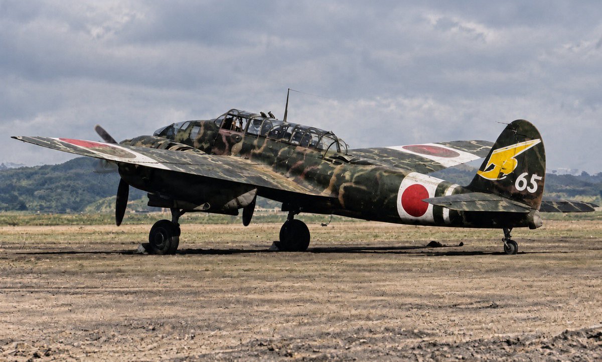 Takanoisoroku_t's tweet photo. 皆さん、おはようございます。
1945年2月頃、柏航空基地で撮影された、第53戦隊所属の二式複座戦闘機「屠龍」の当時の写真。それでは本日も頑張っていきましょう。(*・∀・)ゞ #大日本帝国陸軍 #屠龍 https://t.co/BNhglEAZpd