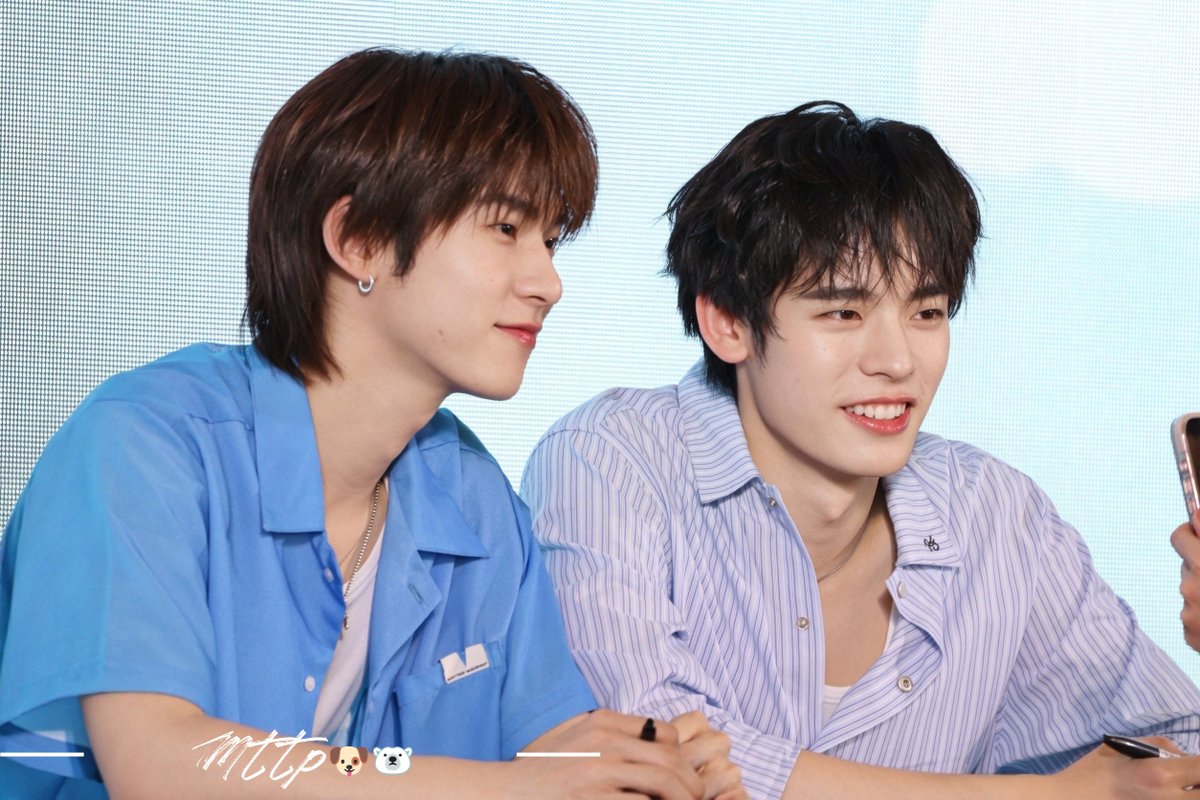 MAMANING_ttp's tweet photo. Rise and shine! Have a great morning.
(ตื่นมารับวันใหม่ที่สดใสกันเถอะ! ขอให้เป็นเช้าที่ดีนะ)

พี่ดาราคนโปรด&amp;วาวา
🐶🐻‍❄️🤍🌟

(รอยยิ้มของวาวา) 
#ตี๋ตี๋ป๋อของวาวา
#teeteepor https://t.co/wiWfWfnlv7