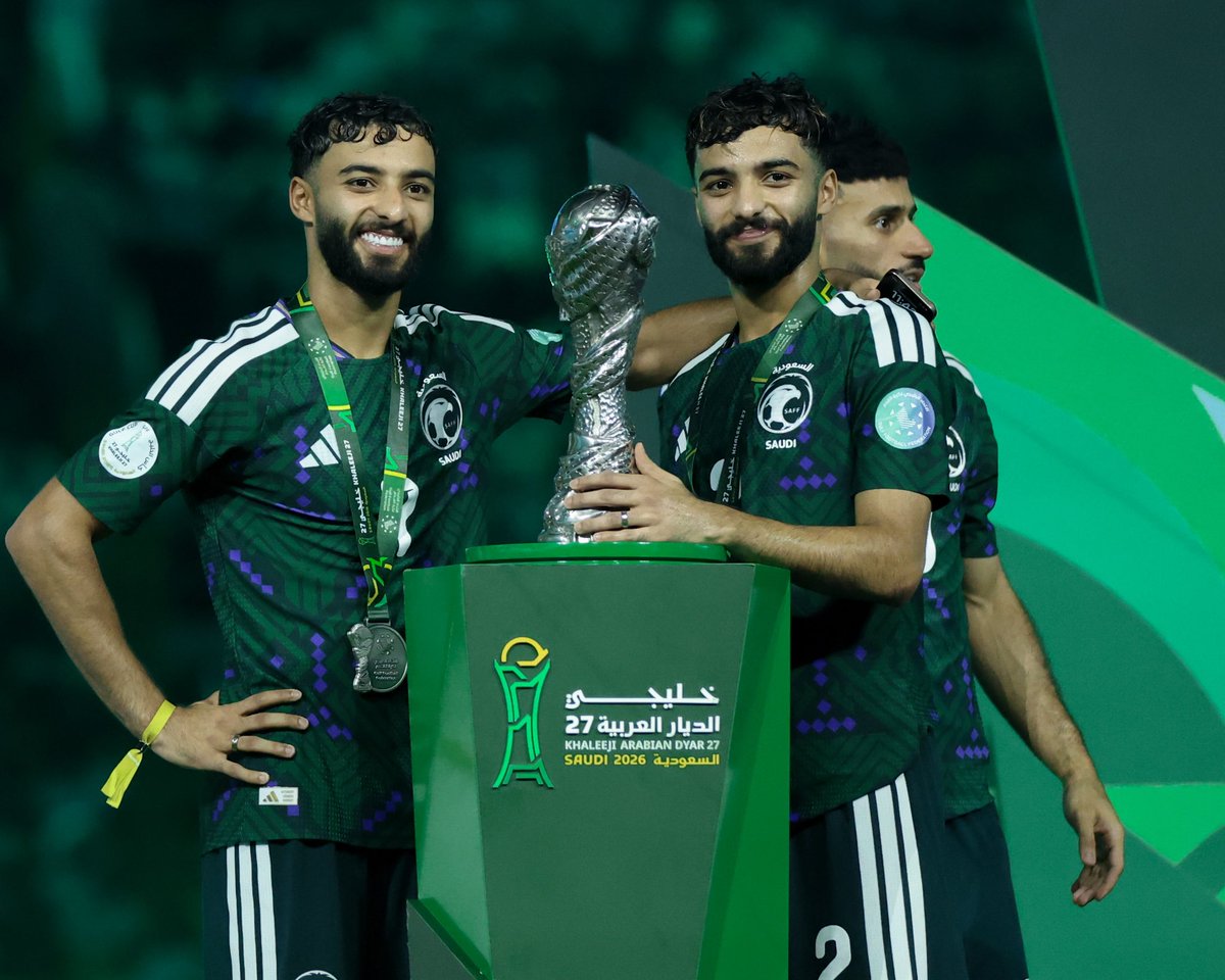 MnbrAlahlisa's tweet photo. جـابوها 😍🏆🇸🇦 https://t.co/UStwDEuuQh