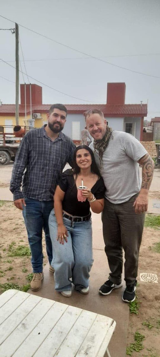 aaguvolpato's tweet photo. Hoy les vengo a pedir un AYUDÍN para que podamos continuar con la otra parte del legado, las CASTRACIONES MASIVAS Y GRATUITAS en barrios de Santiago y La Banda... 🙏❤️ (sigue abajo) https://t.co/jfLFGZm83B