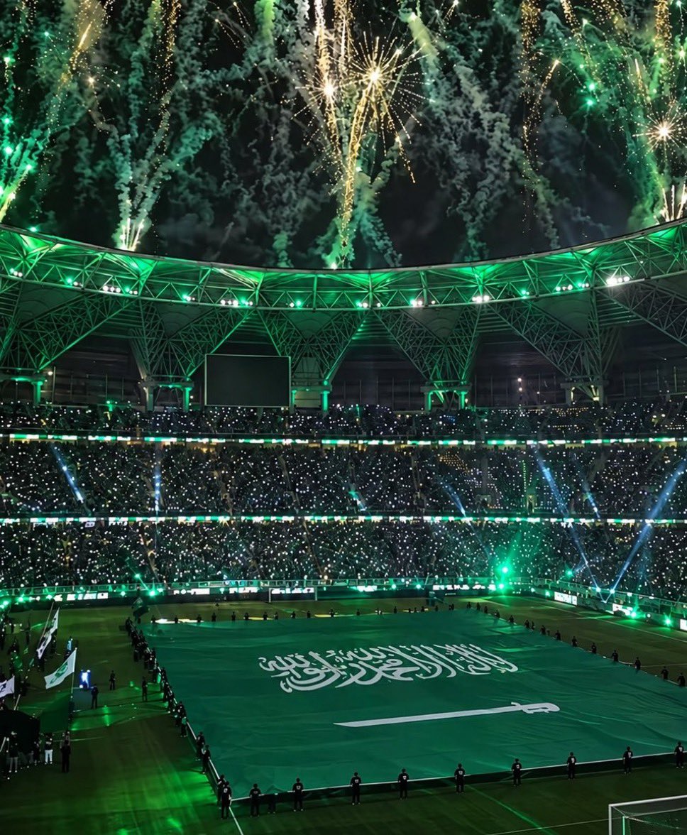 2t_eii's tweet photo. طبتم وطابت ليالي الوطن يليق الفرح بهذه الأرض
🇸🇦❤️ https://t.co/7RuyJBEDMN