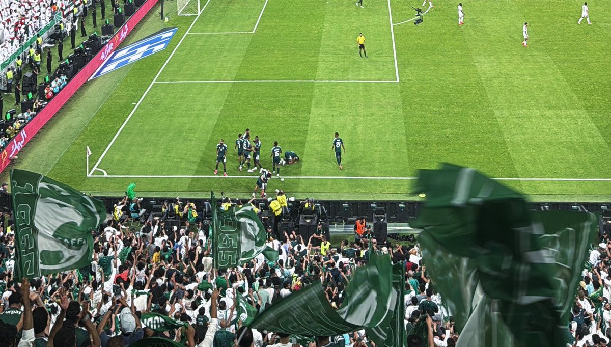 lll4l9's tweet photo. 💚💚💚 https://t.co/ErSoyK1Jel