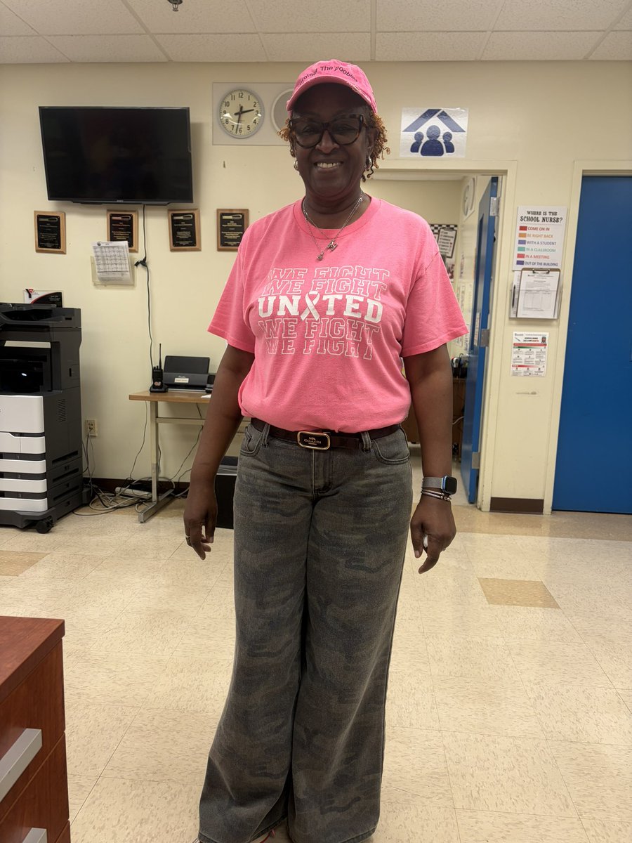 PETigers's tweet photo. We celebrated “Bright Futures Ahead” by wearing bright colors and tie-dye, reminding us that the future is full of possibilities! 🌟

Our Plantation family is shining bright!

#BrightFuturesAhead #SchoolSpirit #PlantationProud #FTEWeek https://t.co/OYcPv43VUj