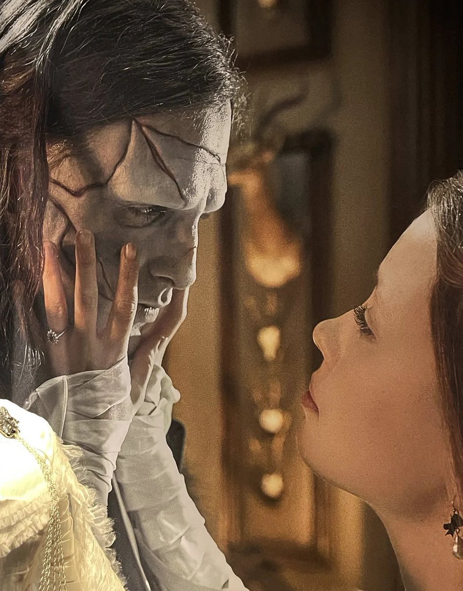 saltburnfiles's tweet photo. it’s now time for frankenstein season https://t.co/c9zkneAiNY