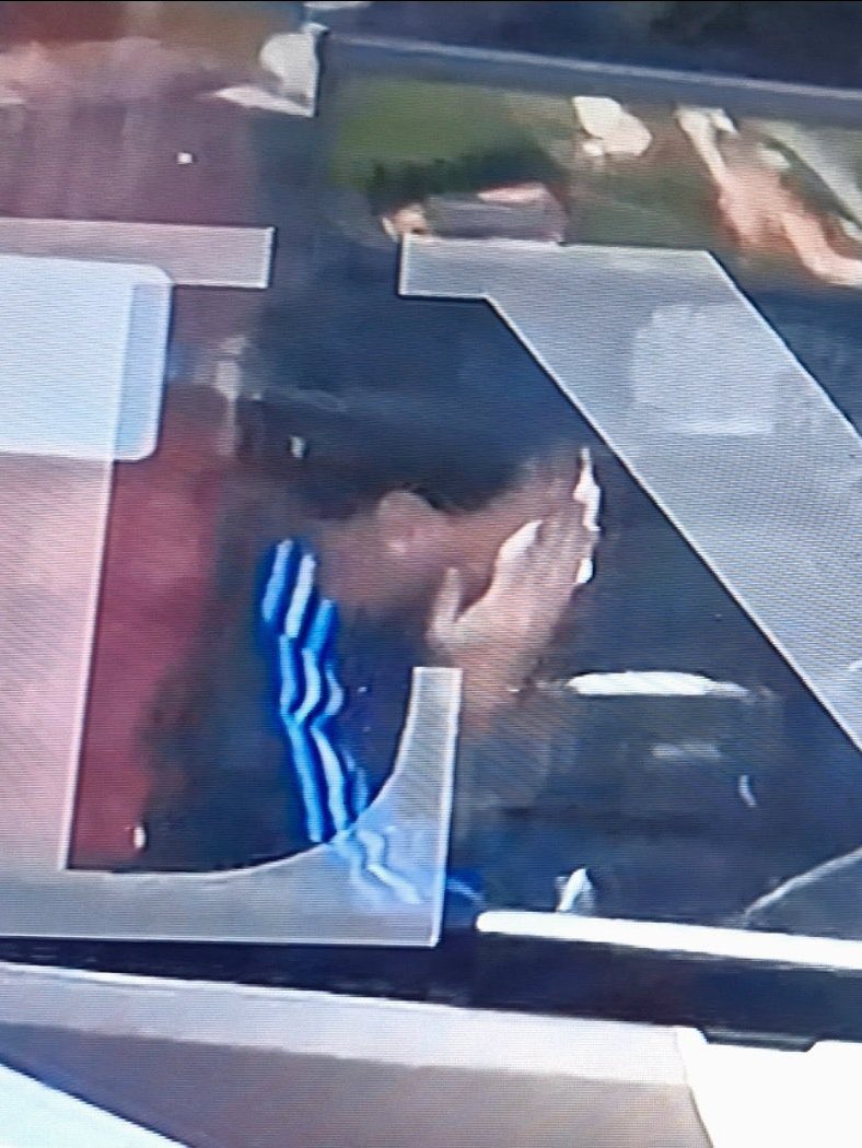 FabrizioRomano's tweet photo. 🥺 Leo Messi, in tears while arriving at the stadium on the bus. https://t.co/9FuCVi8GZL