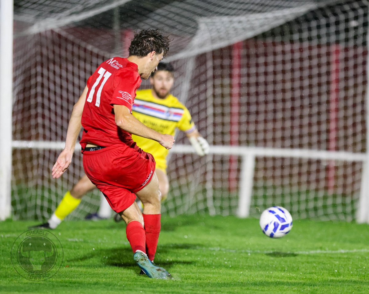 CheadleTownFC's tweet photo. @PaddenEthan with a great finish in tonights game v @WD_CFC https://t.co/JSKBfC3yov