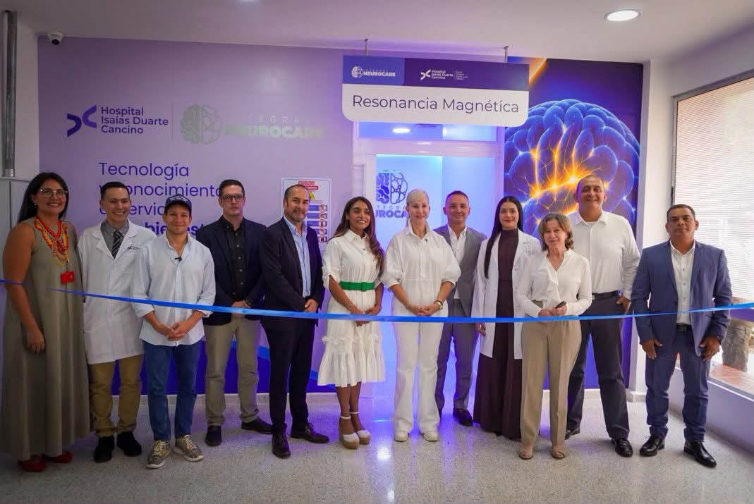 EmssanarEPS's tweet photo. Felicitaciones al @hidc_valle  Departamental Isaías Duarte Cancino por este gran logro, su nueva apertura de servicios de Resonancia Magnética y Unidad Renal con sala de Hemodiálisis es un paso fundamental para fortalecer la red pública.
#CaliSomosTodos #EmssanarEPS https://t.co/BQbeDStD8e
