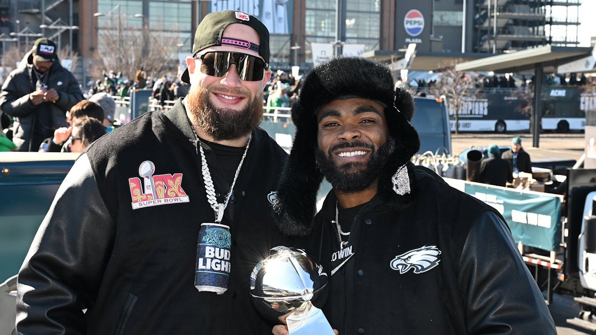 DillyPhilly215's tweet photo. Now that they’ve all officially hung it up, let’s just take a second to appreciate what these four meant to the Philadelphia Eagles🥹💚🦅

Jason Kelce
• 193 games played, 193 starts
• 7x Pro Bowl
• 6x First-Team All-Pro
• Super Bowl Champion

Fletcher Cox
• 188 games played, 182 starts
• 519 total tackles
• 70.0 sacks
• 6x Pro Bowl
• First-Team All-Pro
• Super Bowl Champion

Brandon Graham
• 206 games played (Most in Eagles history)
• 76.5 sacks
• 487 total tackles
• 126 tackles for loss
• 153 QB hits
• 22 forced fumbles
• 2x Super Bowl Champion

Lane Johnson
• 171 games played, 171 starts
• 6x Pro Bowl
• 2x First-Team All-Pro
• 2x Super Bowl Champion

Four legends. Four careers that helped define an era of Eagles football.

Forever grateful we got to watch them do it in midnight green💚🦅

Eagles legends forever.

#FlyEaglesFly