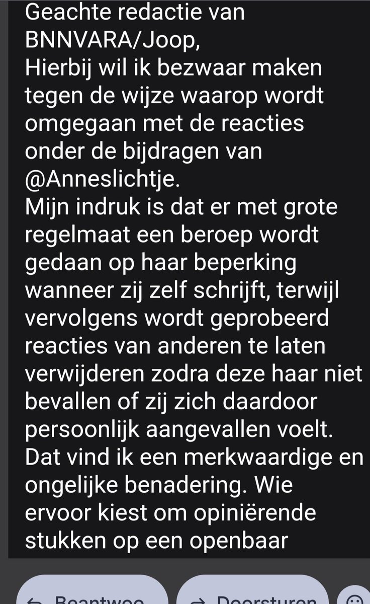 Paulus_dwerg's tweet photo. Dat @BNNVARA #Joop dit nog op hun #PlatForm plaatst dat eeuwige zielige #gejank van deze #Karbonade ala #SpekLap @Anneslichtje #AnnesLichtje met haar downSyndroom... https://t.co/oapalJ2zoV