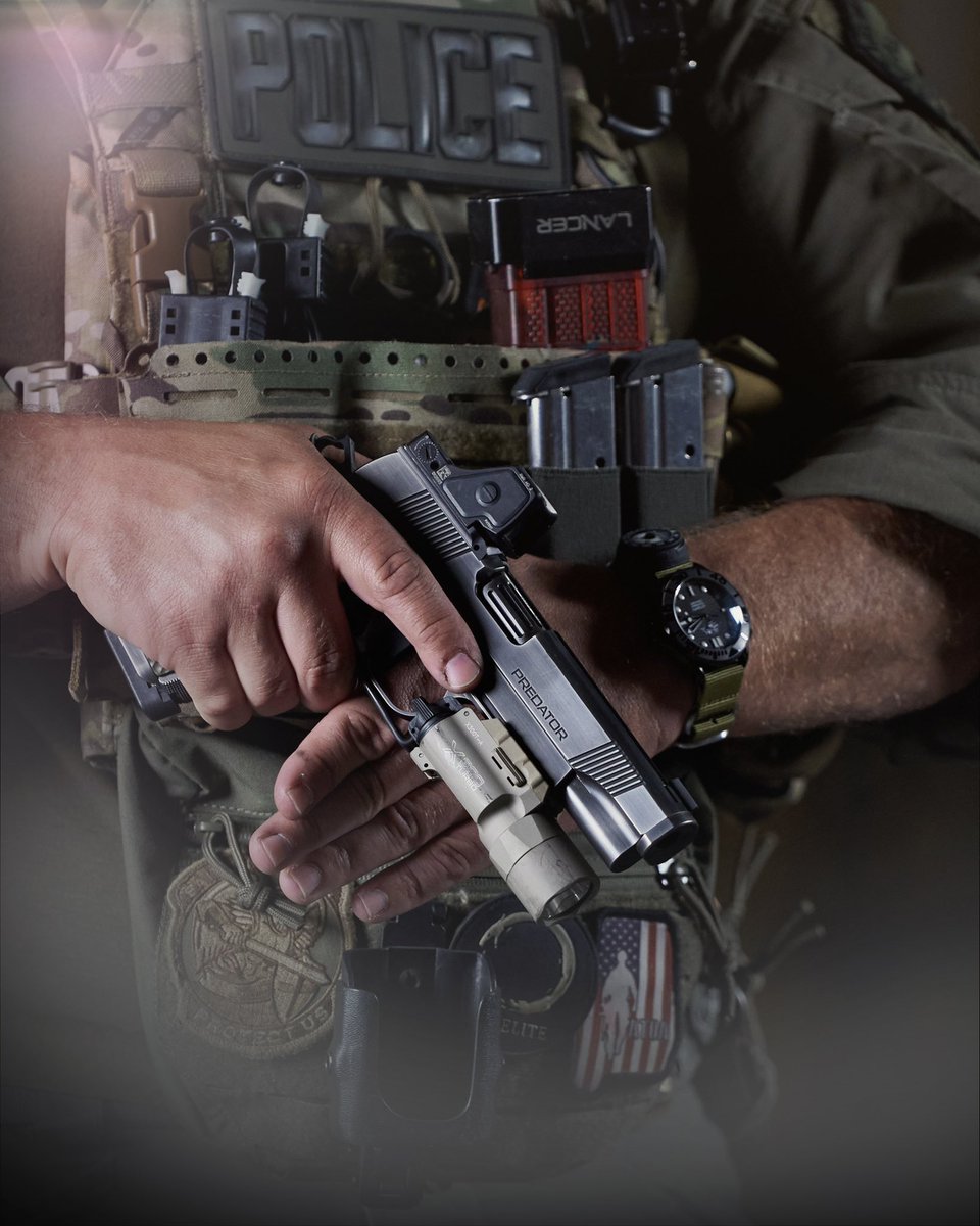 NighthawkCustom's tweet photo. There’s cool … and then there’s kicking in a pedophile’s front door with a 10mm Nighthawk 1911 on your hip cool. https://t.co/lJRYbEyChc