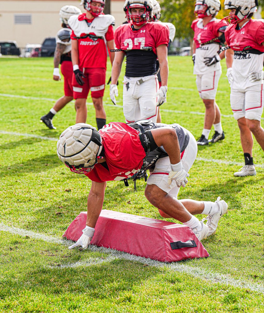 MountaineerFB's tweet photo. No days off 🏈

#7723ft #ThinAirCrew #MountUp #BringYourMOJO https://t.co/viw22Ybhe4