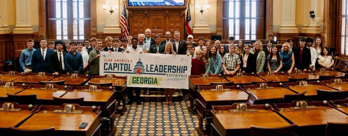 tpusastudents's tweet photo. The Club America Experience: Capitol Day Edition! 🏛️🇺🇸

Georgia high school students got an exclusive inside look at local government works! 

This is what building the next generation looks like! 🤩 https://t.co/H5nIUdYvm1