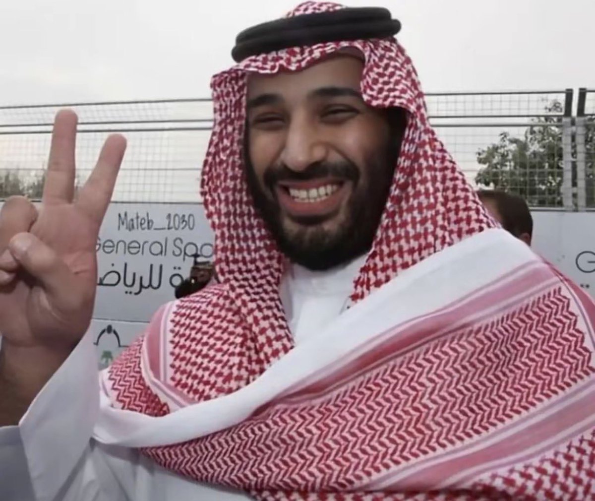 li_ksa8's tweet photo. #السعودية_الإمارات 💚🏆 https://t.co/vwBceQ6rPD