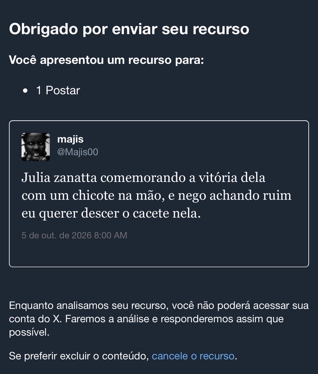 Majis00's tweet photo. Deixa eu reajustar minha fala, 

A deputada Julia zanatta (supostamente) comemorando a vitória dela com um chicote na mão e nego achando ruim eu querer (supostamente) descer o c4cete nela. https://t.co/zxqzksdSpH