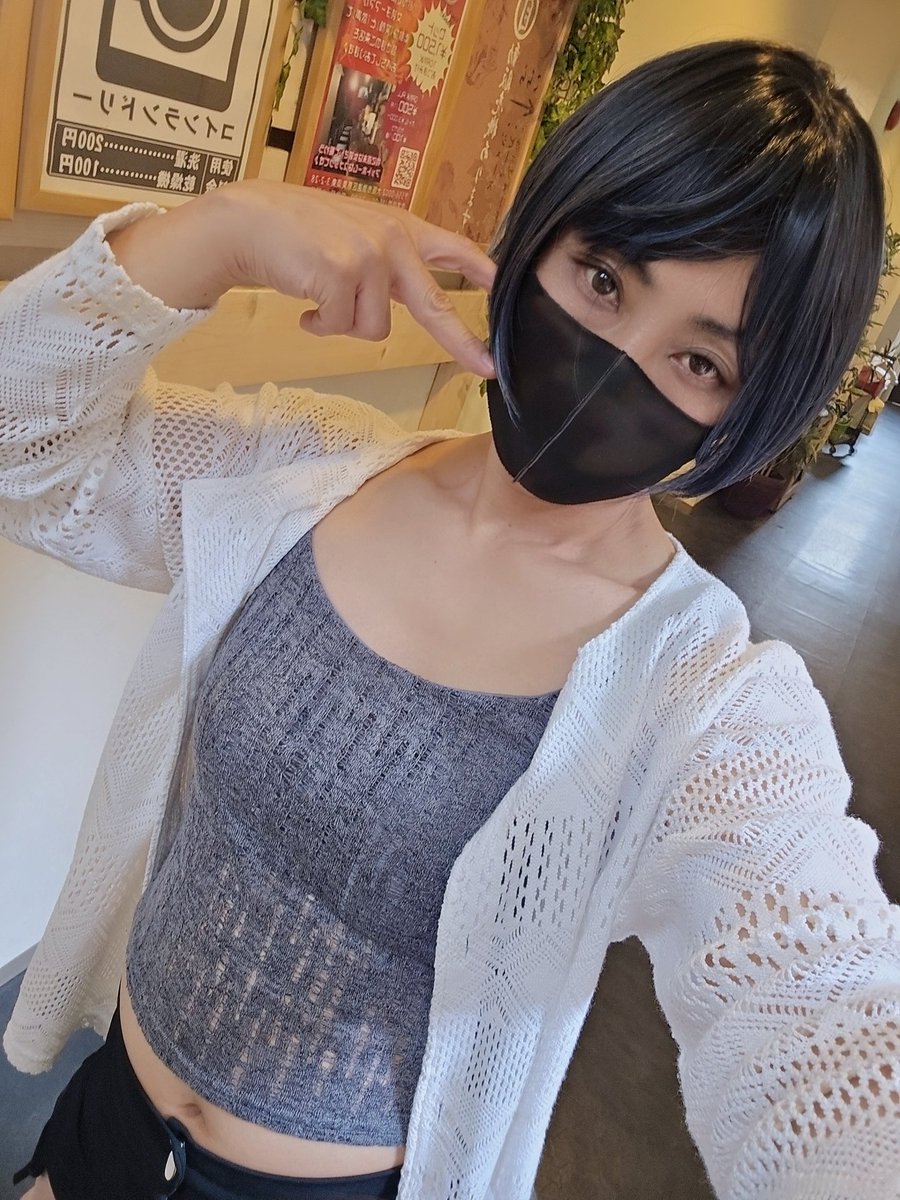 rii2ndacc's tweet photo. 一緒に写真撮りましょう♡
思い出作りできたらいいな https://t.co/fefjNhYUGt