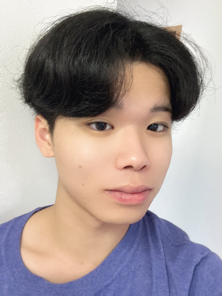 sawada_nicobar's tweet photo. 退勤してますー🎶風呂上がりノーセットでごめん🥹差し入れとドリンクいっぱい、シャンパンも頂けて楽しかった〜😌 https://t.co/W4GKZq9vbo
