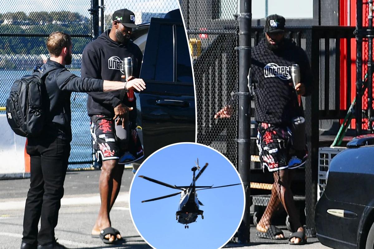 nypost's tweet photo. LeBron James' helicopter spotted landing in NYC after 76ers scrimmage https://t.co/1xJFGcL4E1 https://t.co/oXBAEqm6bx