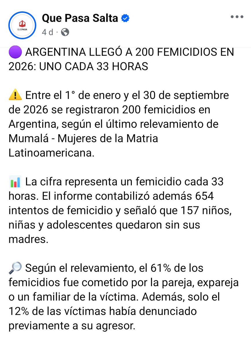 candyhxney's tweet photo. @vanteee__95 @LayoVer3012 @peachyxim @minnsugdae Que triste tocar un tema tan vulnerable, simplemente por un concierto. Y peor aún, que asco que BTS tenga una fan de mrd como tú https://t.co/TRfceWpDLq