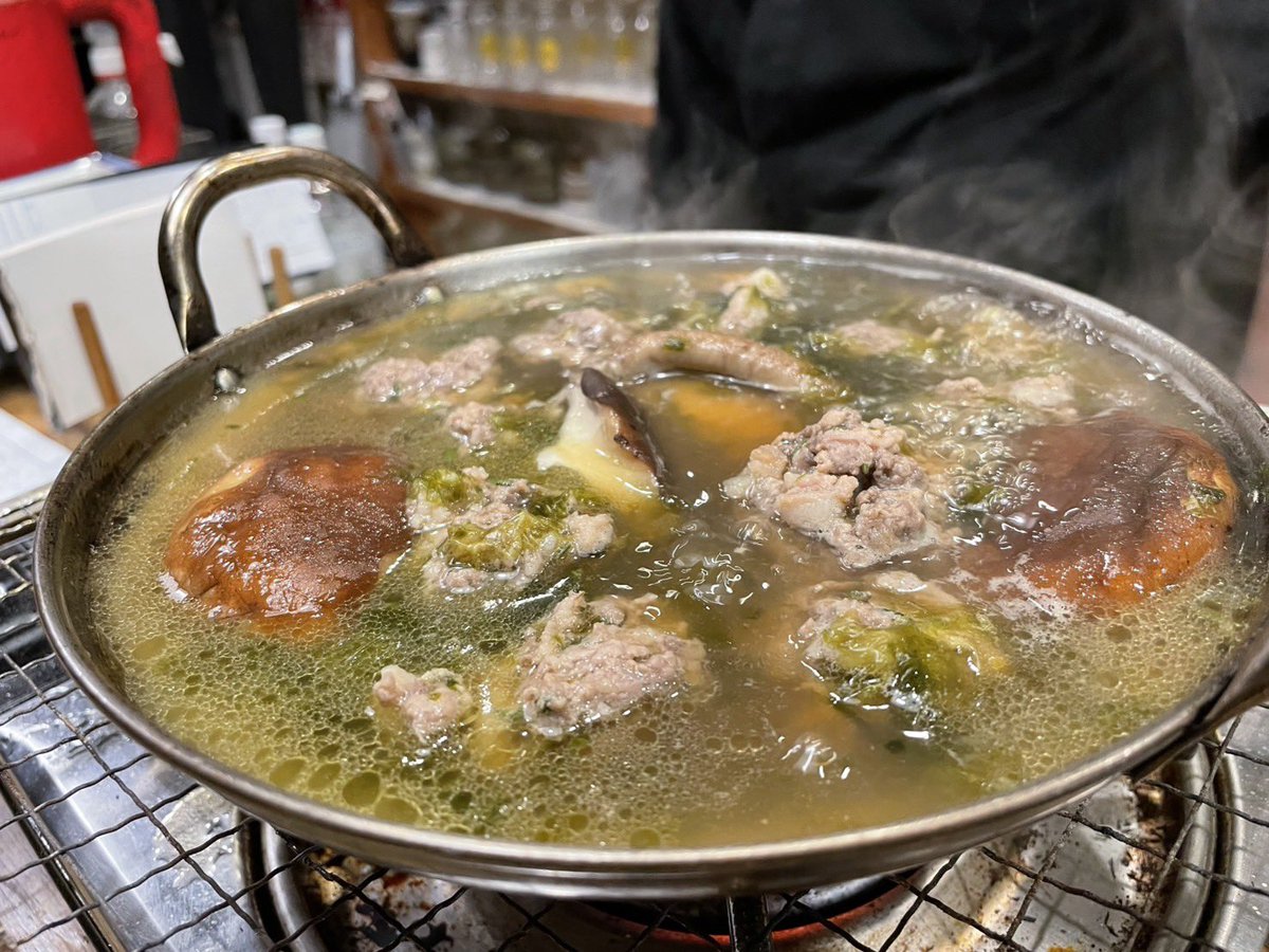 nek000gohan's tweet photo. 駝鳥のたたき
チタタプ鍋
鹿タンステーキ
クロコダイルの舌串
駝鳥の焼き串
どんぐり猪の焼き串
野うさぎもものロティ

全部美味かった‼︎
天満駅近く
とっとり酒場さん

予約はインスタから！ https://t.co/SUk3QxiGrQ