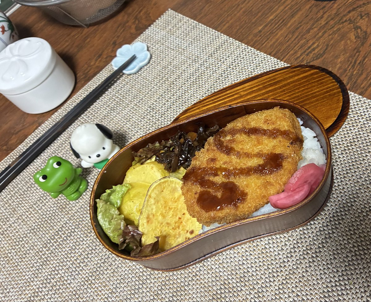 yotto99's tweet photo. おはようございます☁️
月曜がんばろ…(つ＿－*)
#よっと弁当 https://t.co/7KkJ7dNzq9