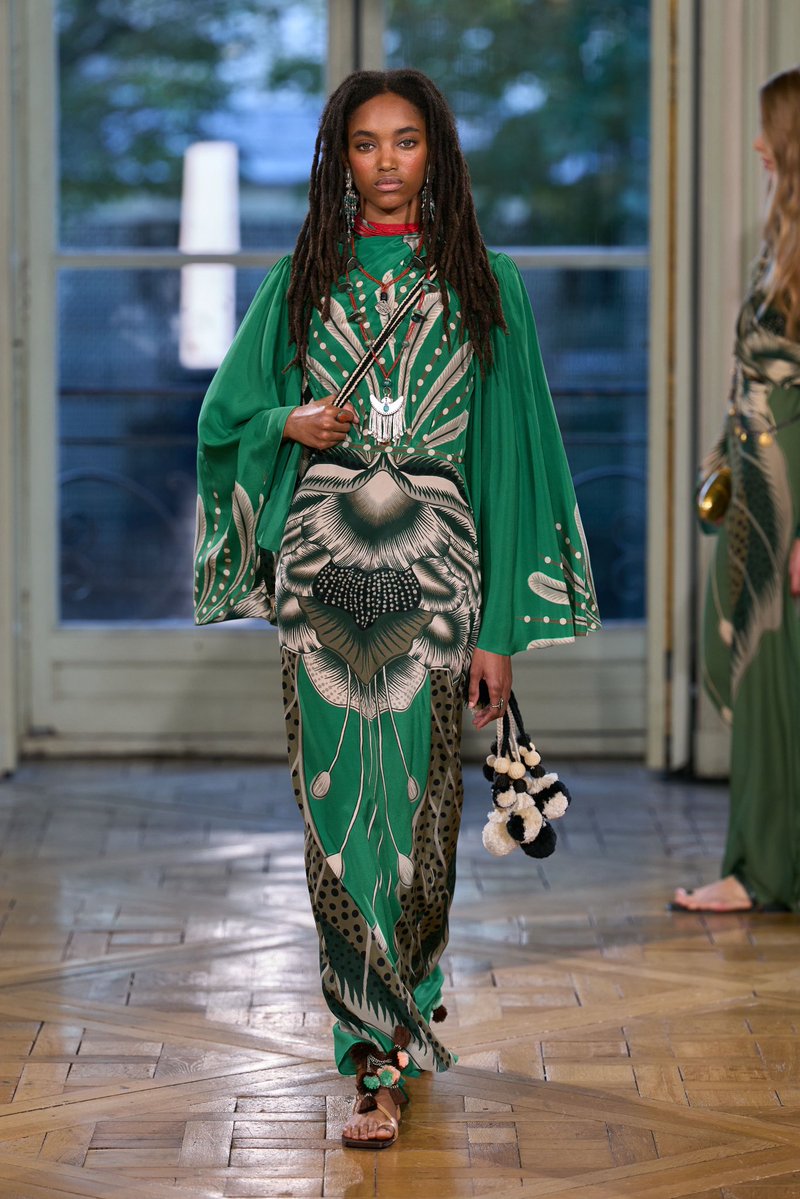 Bearangomoda's tweet photo. Muy bohemio, muy Johanna https://t.co/a6y46IjtvQ