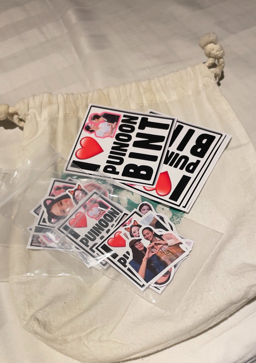 namkwan's tweet photo. พรี่เกียมถุงไปเก็บกอว.ละเด้ออออ พร้อมอิหลี กอว.ที่พี่มีเหลือ 3 set ใครอยากได้มาเอาได้เด้ออ้ายยยย

#puinoonbint 
#ข่มขลัง EP5 https://t.co/hhO2rCQuRY
