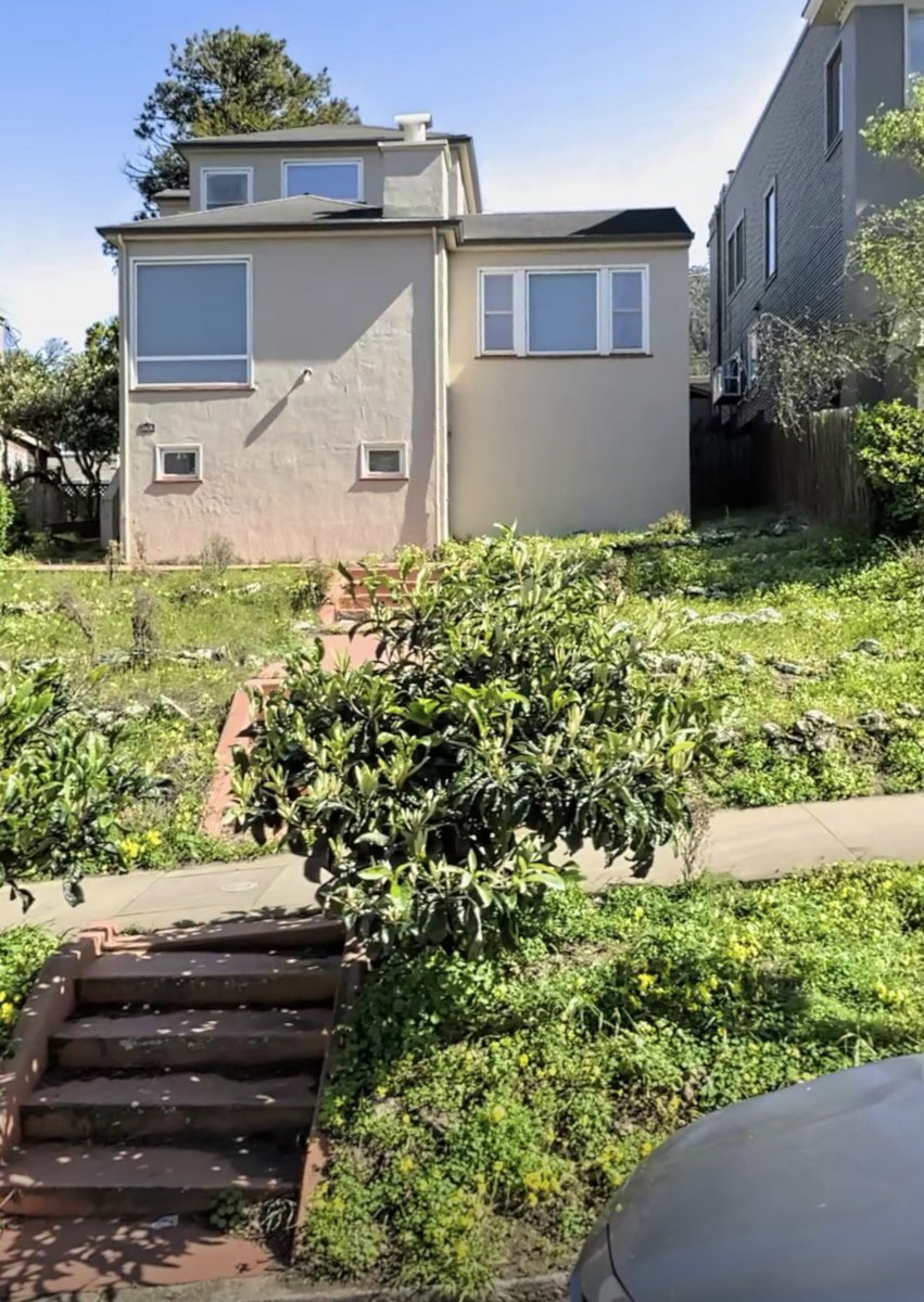 JRTDesk's tweet photo. บ้านสภาพนี้ใน San Francisco เพิ่งมีคนซื้อไป.. $2.6M (87.2 ล้านบาท) 

บ้านสร้างมาตั้งแต่ปี 1940…
ที่ดินพื้นที่ 109 ตารางวา…
พื้นที่ใช้สอยในบ้าน 169 ตารางเมตร.. 
3 ห้องนอน
2 ห้องน้ำ

ซื้อบ้านแล้วแต่ต้องจ่ายภาษี property tax ปีละ $23,279 (780,544 บาท) https://t.co/guoKDk8BBJ