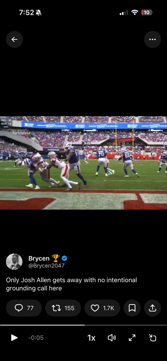 onchandeMN's tweet photo. @DarrenViolette @AceCrad0688 @Savageboston How many yards would you guess the ball is from the inside of the left hash from where he releases it I’d guess about 5 yards minimum.  Hope this helps. https://t.co/rF5uBn2tnP