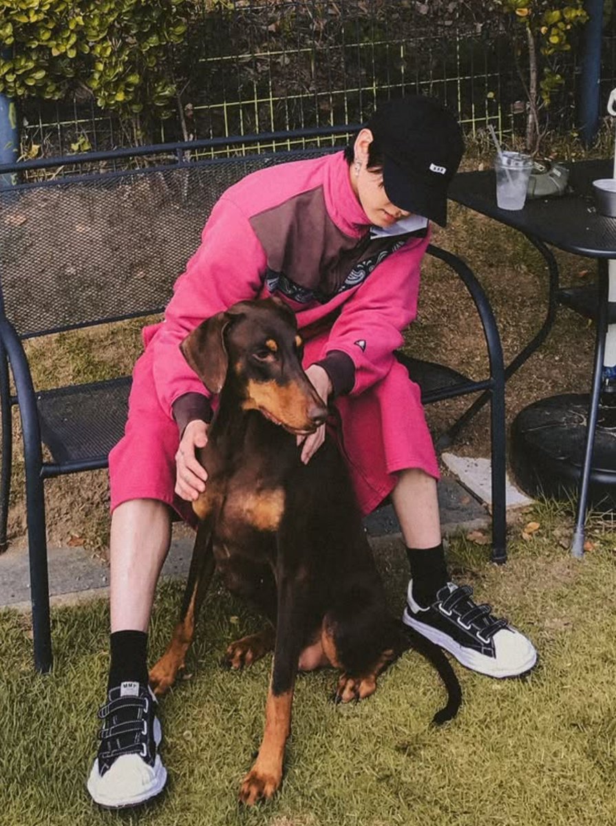 koovarbie's tweet photo. Jungkook and bam !!!! 😭💓 https://t.co/oiXWFsLhbR