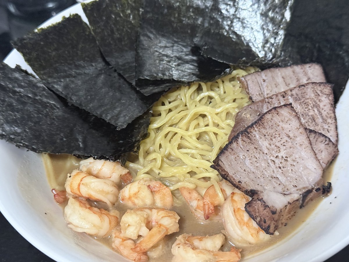 Takuya_Jazz's tweet photo. 炙り味噌の濃厚ロブスター味噌ラーメン🦞🍜
完成です！
スープやばい😆🤩 https://t.co/uCuzMAfBdG