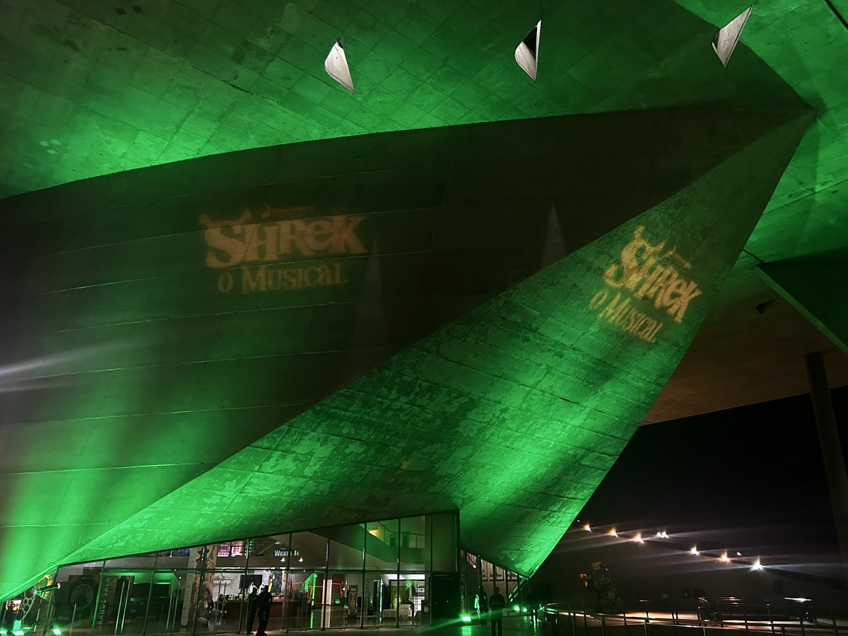 gabidalme's tweet photo. Tchau wicked rio bem vindo shrek rio https://t.co/JGDw9i61mm