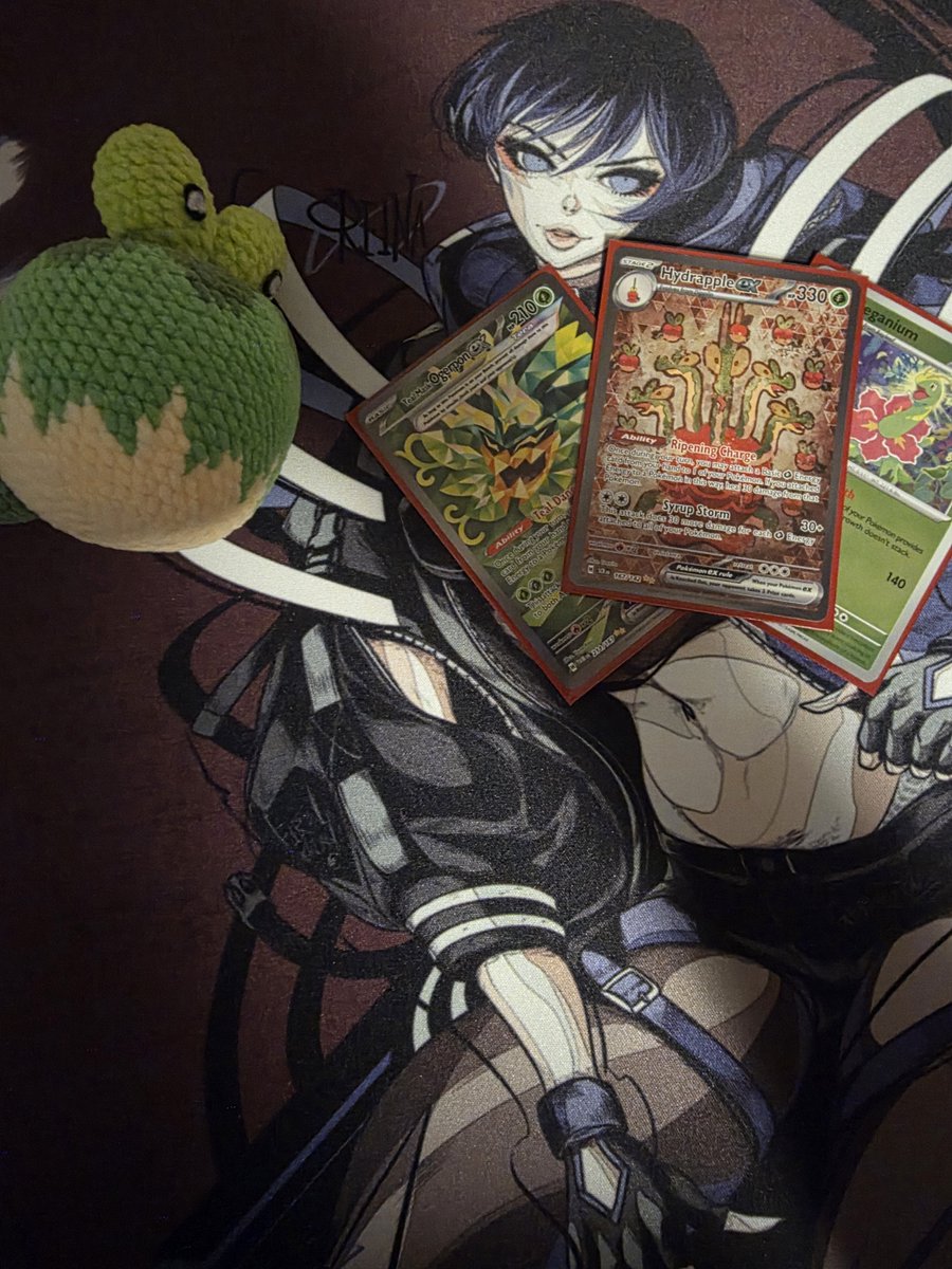 shiiroji's tweet photo. Top 8 at the NRG 1.5k cup! I had a mickey mouse run, but I learned a lot from my set with @mattchuangg ! She is insane and helped me out 🔥 (I played so bad 😭)

@benDstraw_ptcg's list is insane and probably gonna bring it to Louis!

+25CP +$75 we getting a tank of gas with this one. BFA 🗣️🔥🍎
