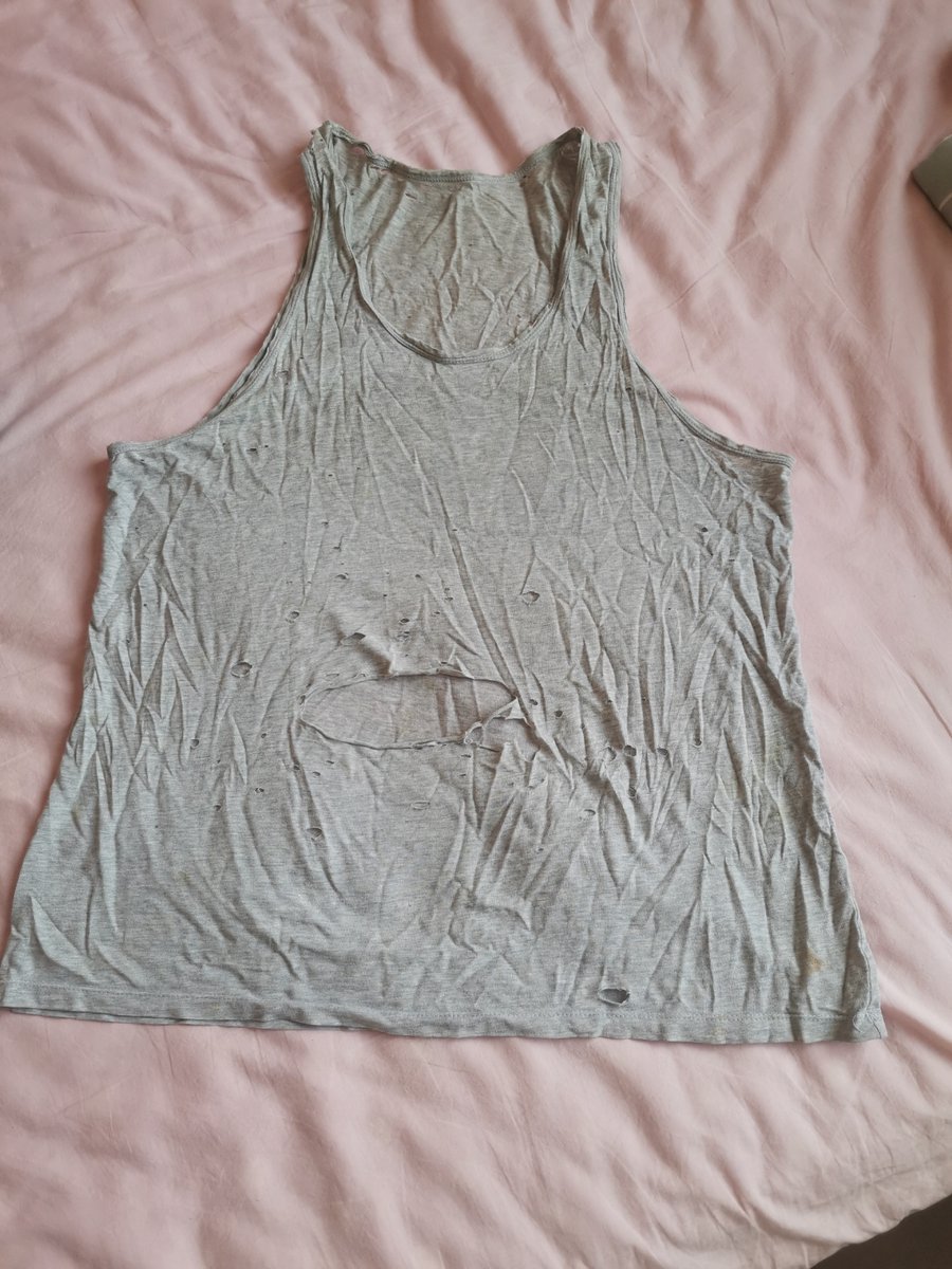 ColtonChapfbwf's tweet photo. Got a tiny fix on my new vest—welded a loose patch, sewed a popped seam, and didn’t escape a little paint stain on my sleeve. Love the fresh, worn vibe! https://t.co/lMaoWZA2fA
