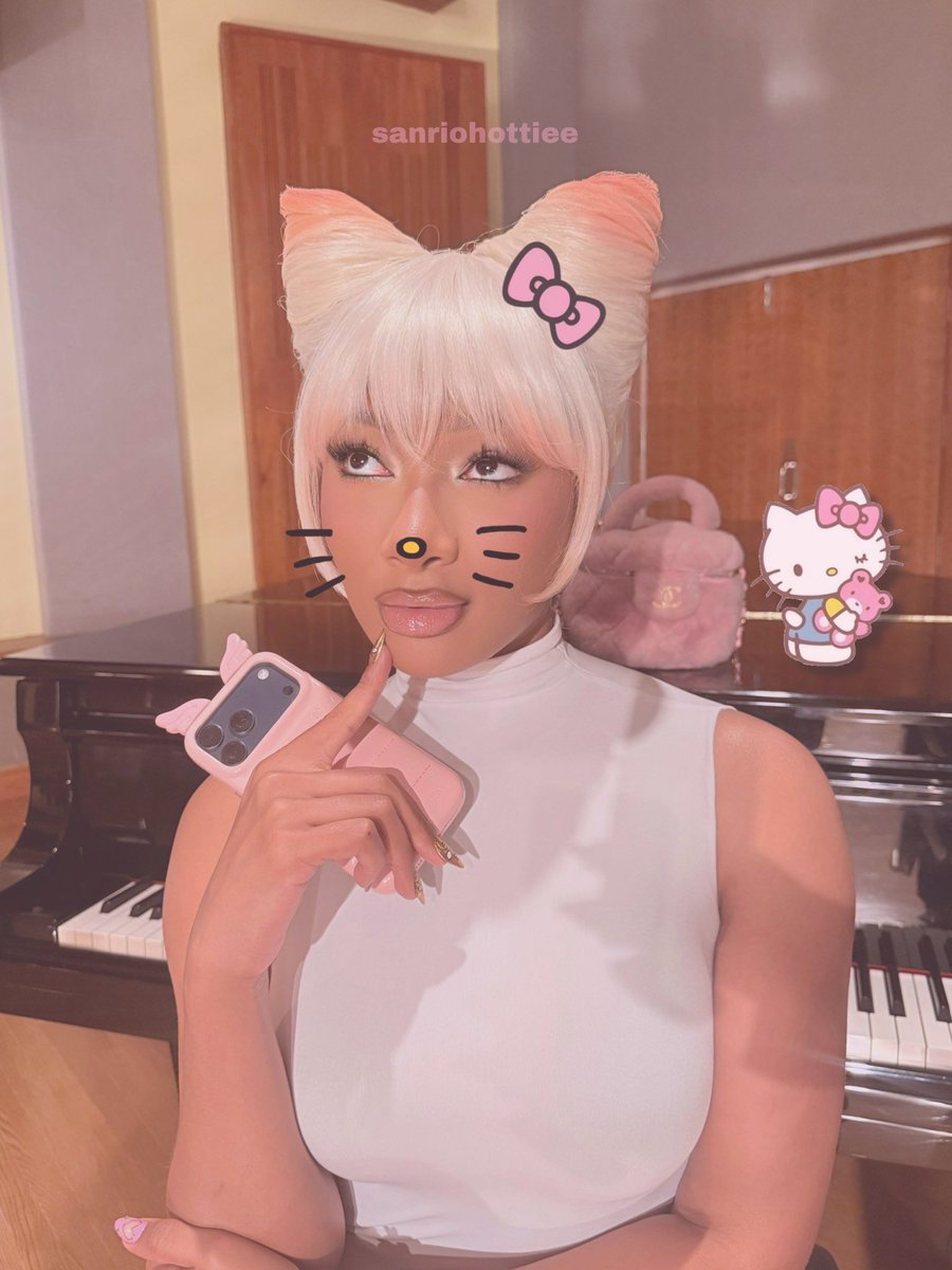 sanriohottiee's tweet photo. my calling lmao 🩷😽 https://t.co/A69Iz4bIdR