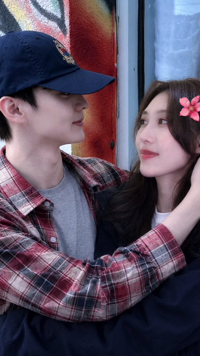 Kyurun52's tweet photo. Kalau waktu bisa diam, mungkin aku mau di sini lebih lama🤍
#TBSD #TheBSelcaDay #DeobiSelcaDay #thebshot #theb #THEBOYZ #더보이즈 #Q #큐 #지창민 #JICHANGMIN @officl_theboyz https://t.co/cPUSiEAg7M