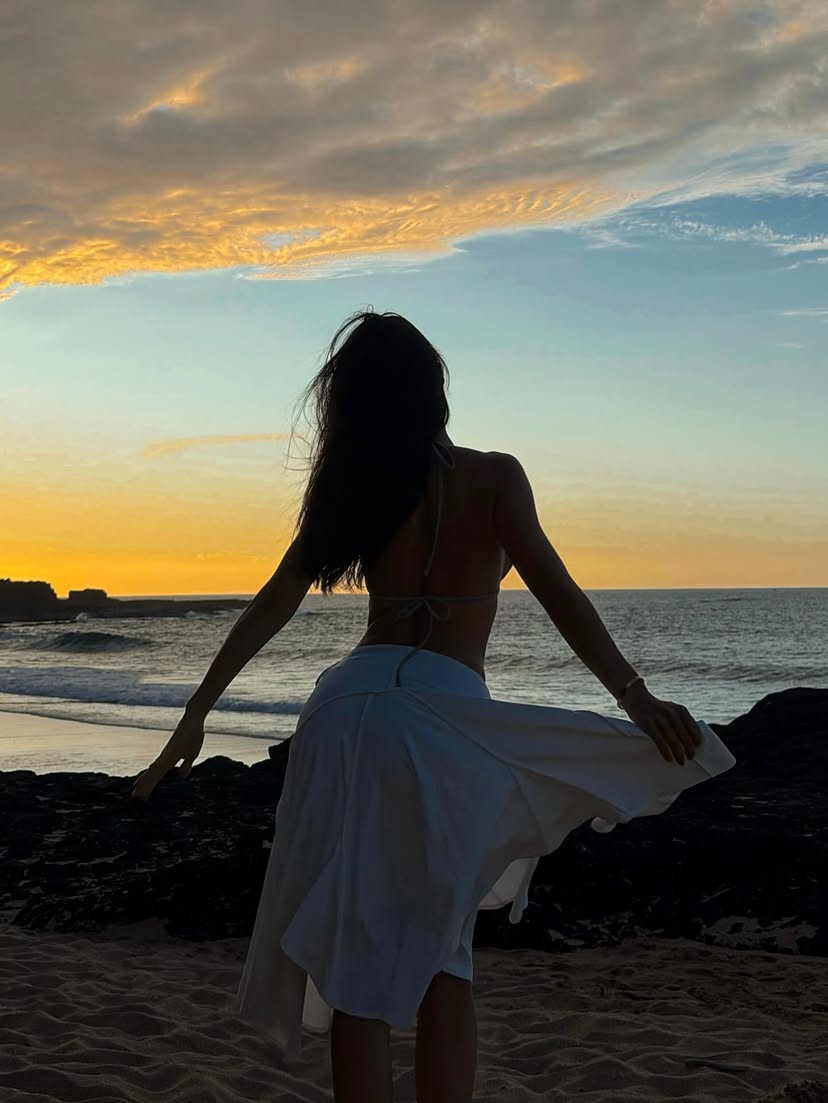 truelykait's tweet photo. land and sea 💕 https://t.co/Mw5elGmHID