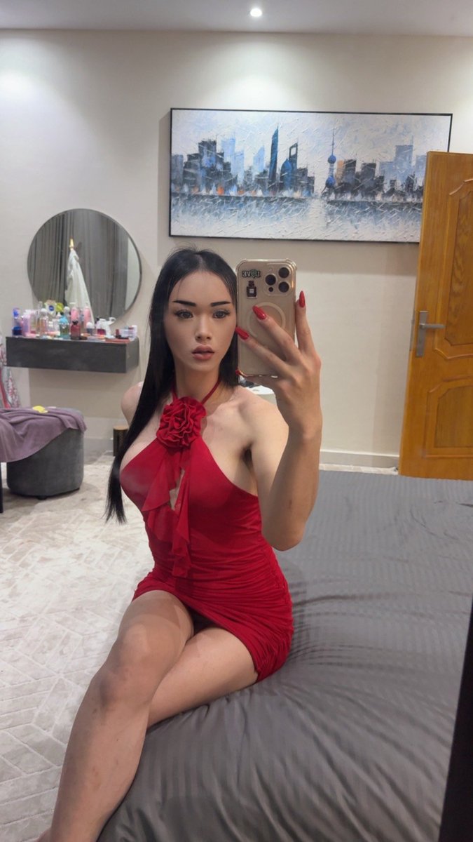 azwuer's tweet photo. #ladyboy_jeddah 
#ladyboy_both_in_jeddah 
#jeddah_ladyboy 
🌻🌼 https://t.co/SJX9PS3ZFm