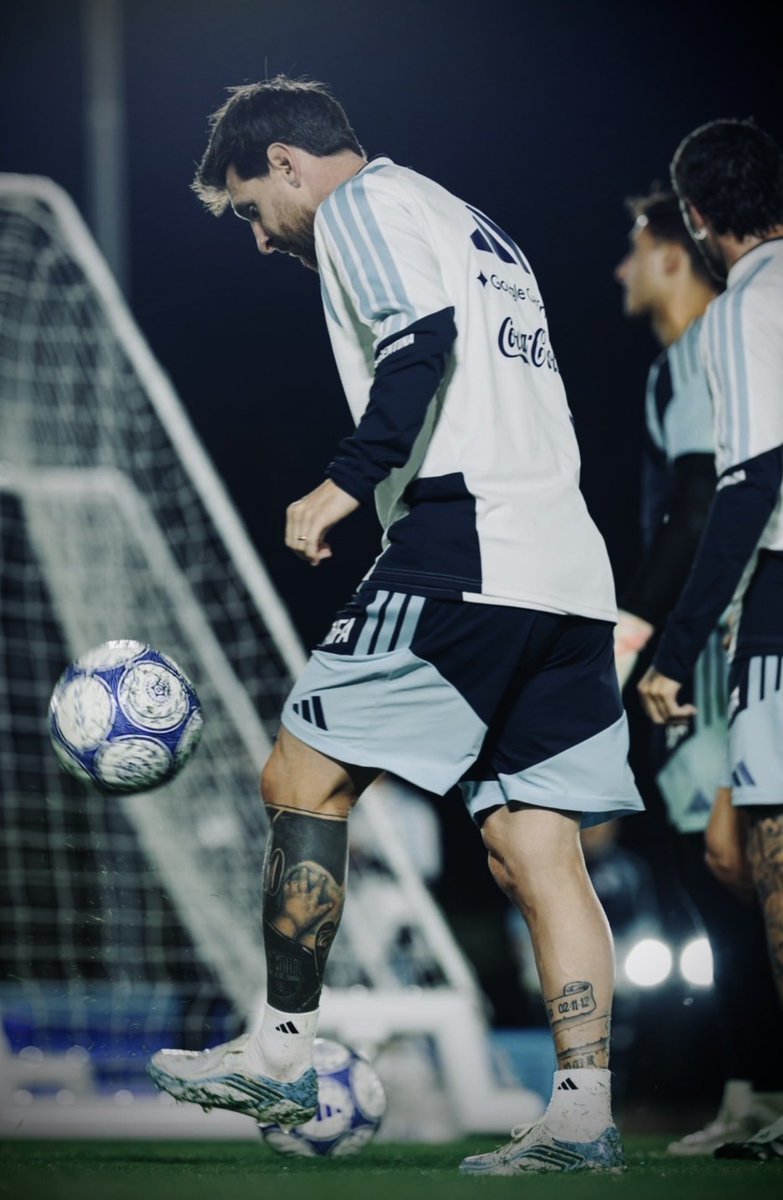 messi_archive's tweet photo. https://t.co/RbNmAwwTmL