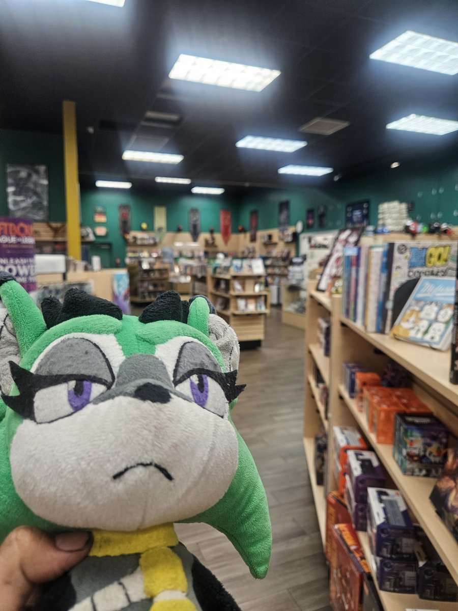90sDank's tweet photo. I visted to my local comic book shop and picked up some sonic the hedgehog idw comics https://t.co/Knkhr02pa7