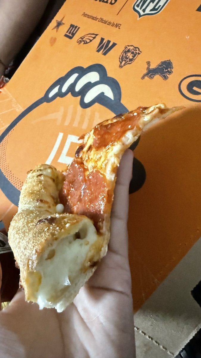 aidarochin's tweet photo. Y estas hojas de papel @littlecaesars #littleCaesars cada vez peor… ojo ahí @Profeco 🫠 https://t.co/TchuF8YqTg