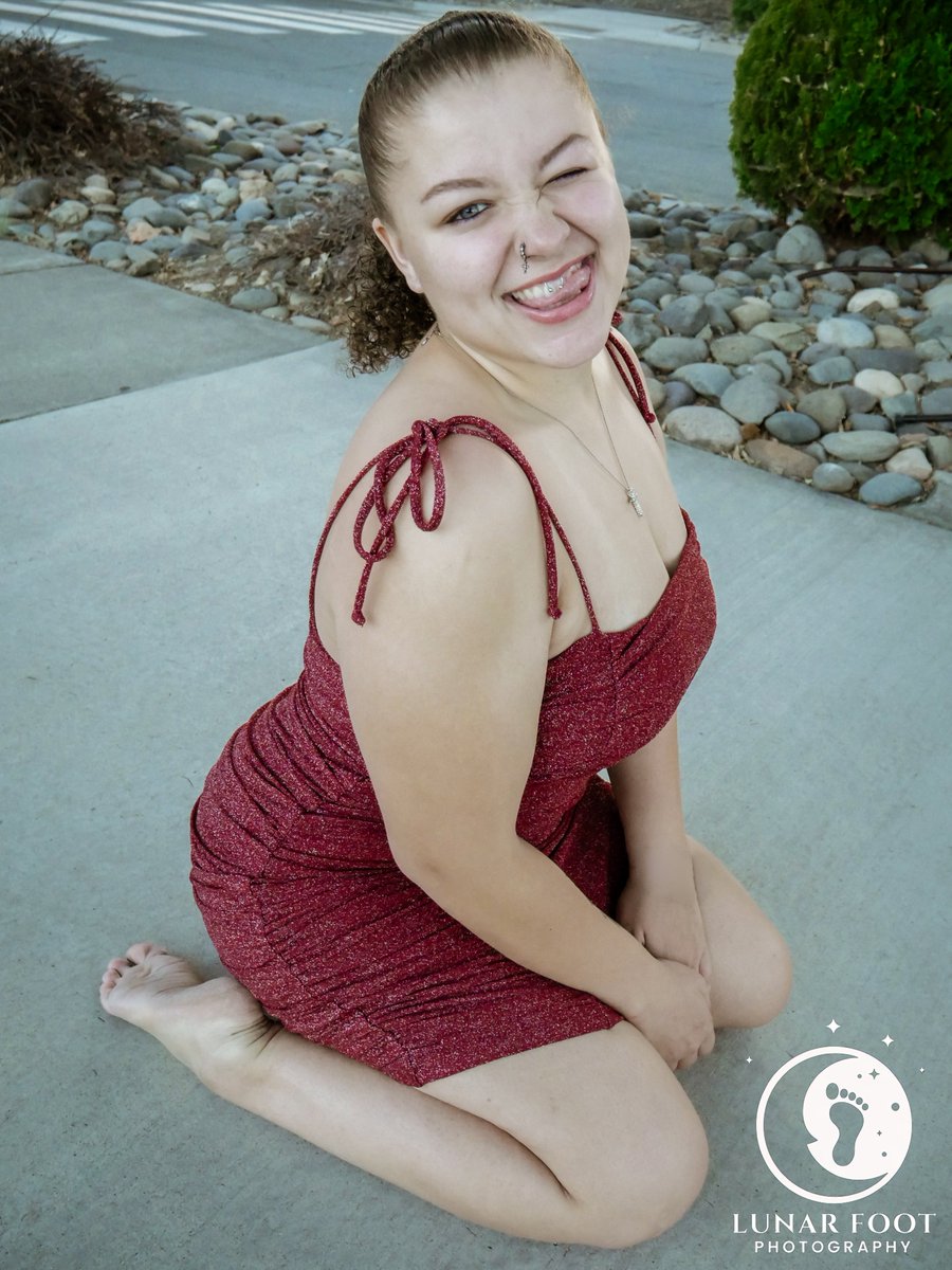 LunarFootPhoto's tweet photo. Model: Jocelyn H.
Date of Production: September 5, 2026

© Lunar Foot Photography 2026 https://t.co/SNIOfNgCBI